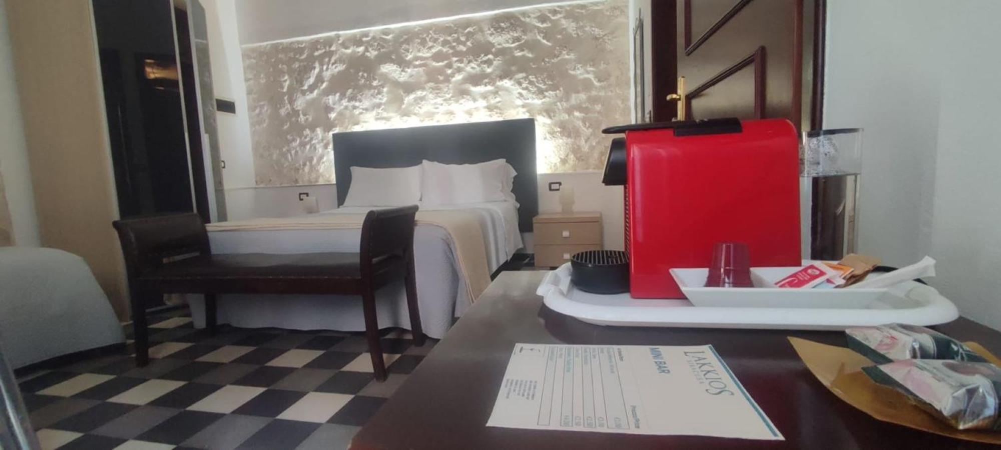 Lakkios Charming Suites And Rooms Syracuse Exterior photo