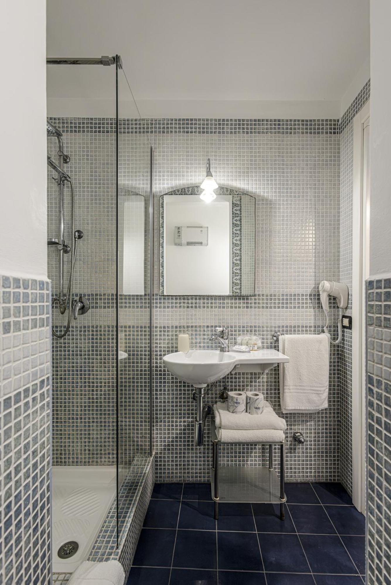 Lakkios Charming Suites And Rooms Syracuse Exterior photo